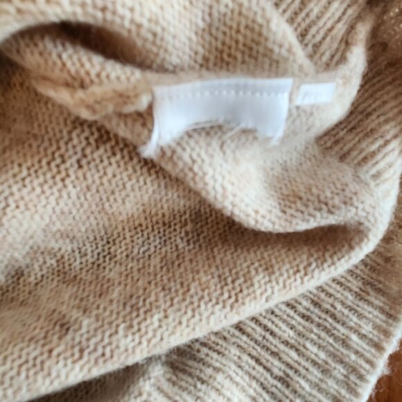NWT - J Crew Oatmeal color sweater Size Label M,  Fit oversized or large - Picture 13 of 13